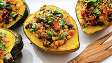 Load image into Gallery viewer, Acorn Squash (select a size)